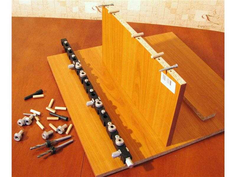 Что такое кондуктор для мебельных петель?